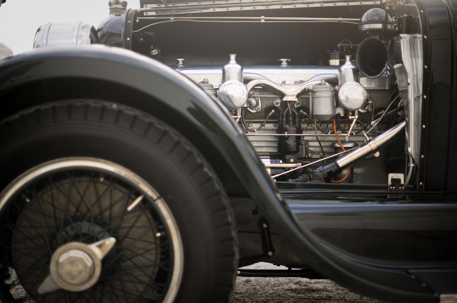 Детали экстерьера Duesenberg A977/1373 Sport Phaeton by Fleetwood 1923 года  (фото 12 из 32)